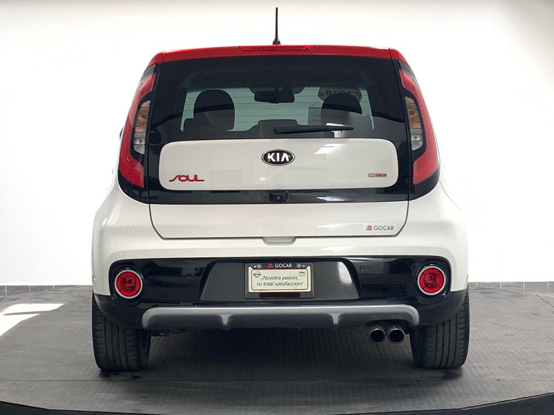 KIA Soul  5 pts. SX, 1.6T, TA, a/ac. Aut., f. led, xenón, RA-18 2018